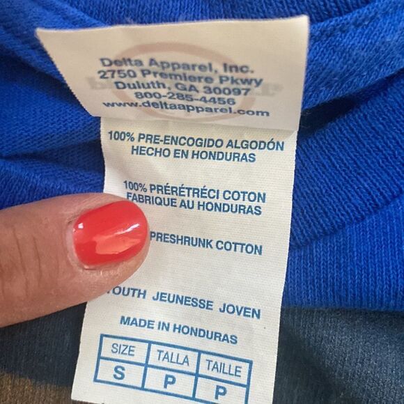 Five Nights at Freddy’s youth t-shirt, size small. - Picture 3 of 4